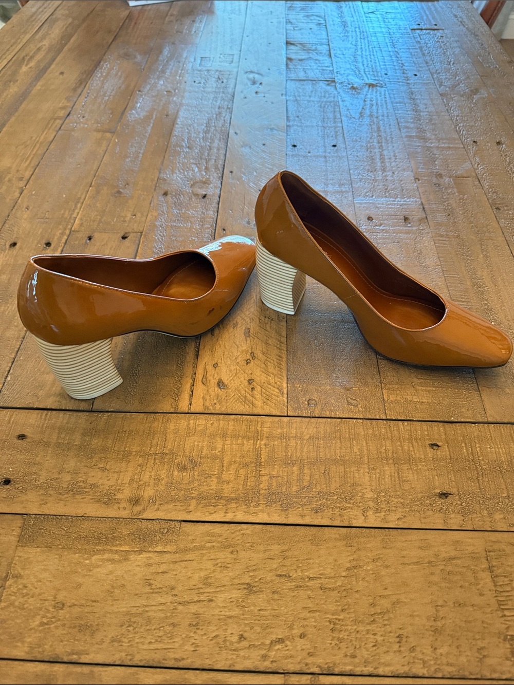 Tory Burch Patent Leather Square-Toe Pumps in Cognac - Picture 2 of 6